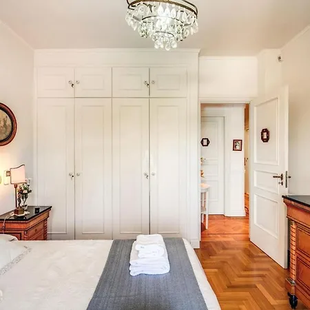 Elide With Private Pool