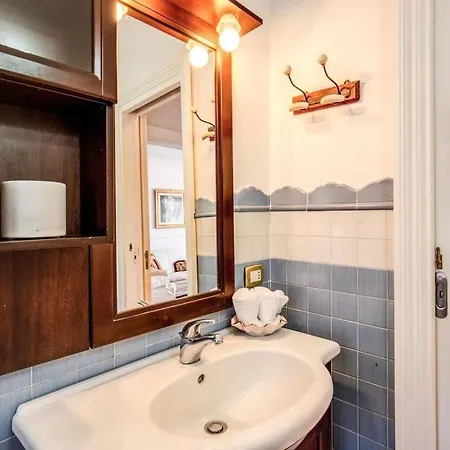 Elide With Private Pool Massa Lubrense